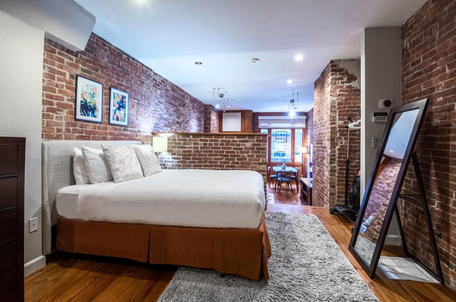 Apartment Historic Brick In North End *
