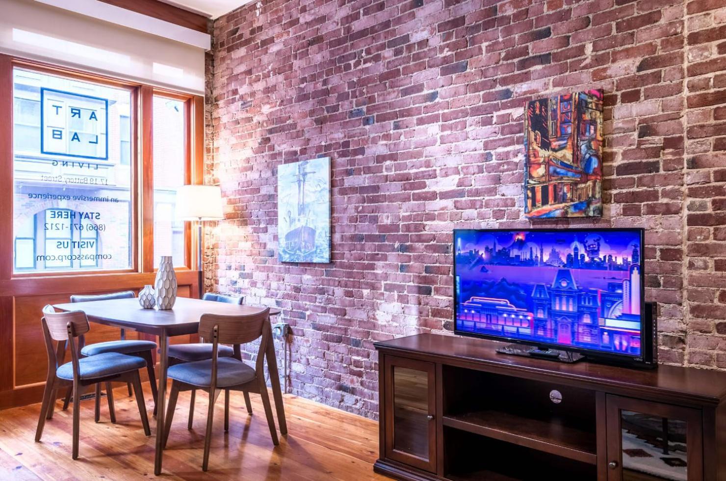 Apartment Historic Brick In North End *